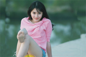 爱上海后花园：The collision between Shanghai's traditional and modern love concepts.